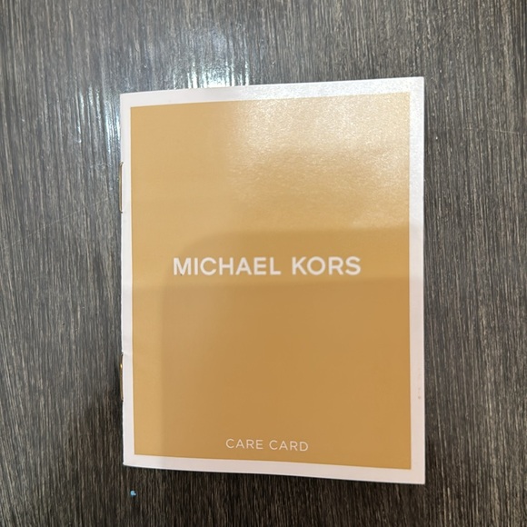 Brand new purse never used - Picture 2 of 5